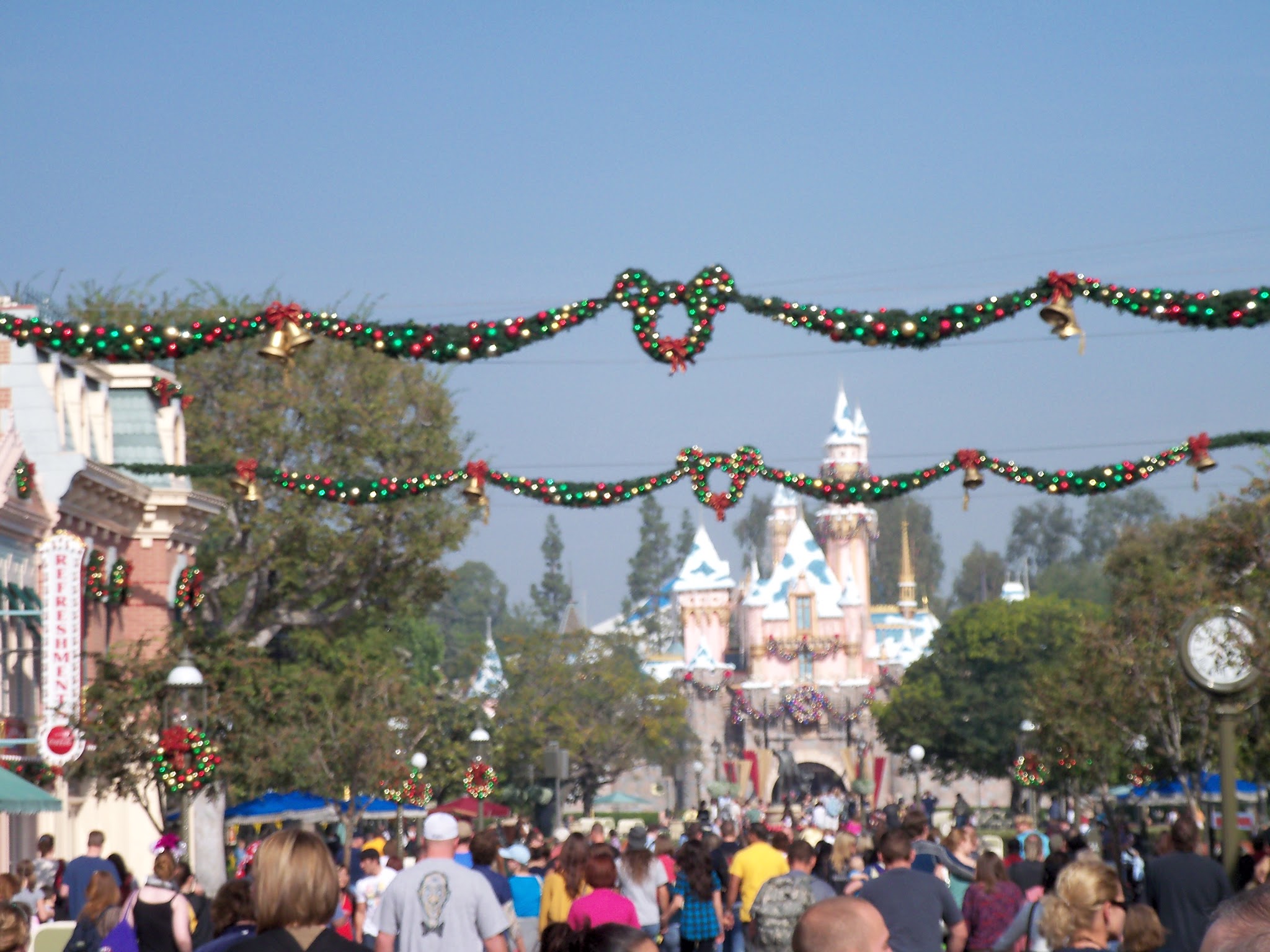 Disneyland Main Street